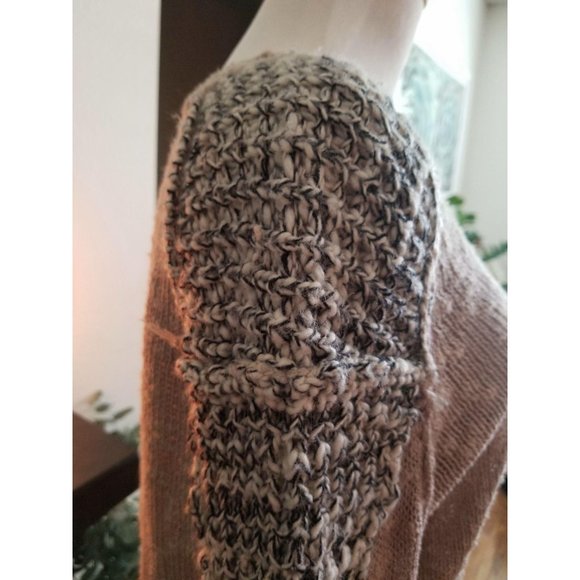 BKE deconstructed woman’s tunic sweater - Picture 4 of 13